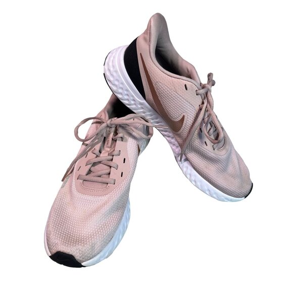Nike Women's 11.5 Revolution 5 Barely Rose/Metallic Red Bronze  BQ3207-600 Runni - Picture 1 of 10